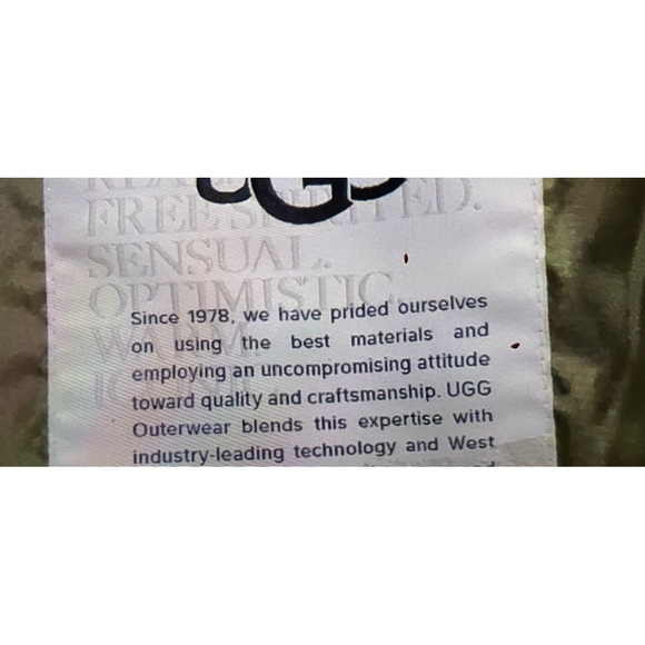 UGG Ronney Women's Cropped Puffer Hooded Jacket Olive Green Size L NEW $198 - Picture 12 of 13